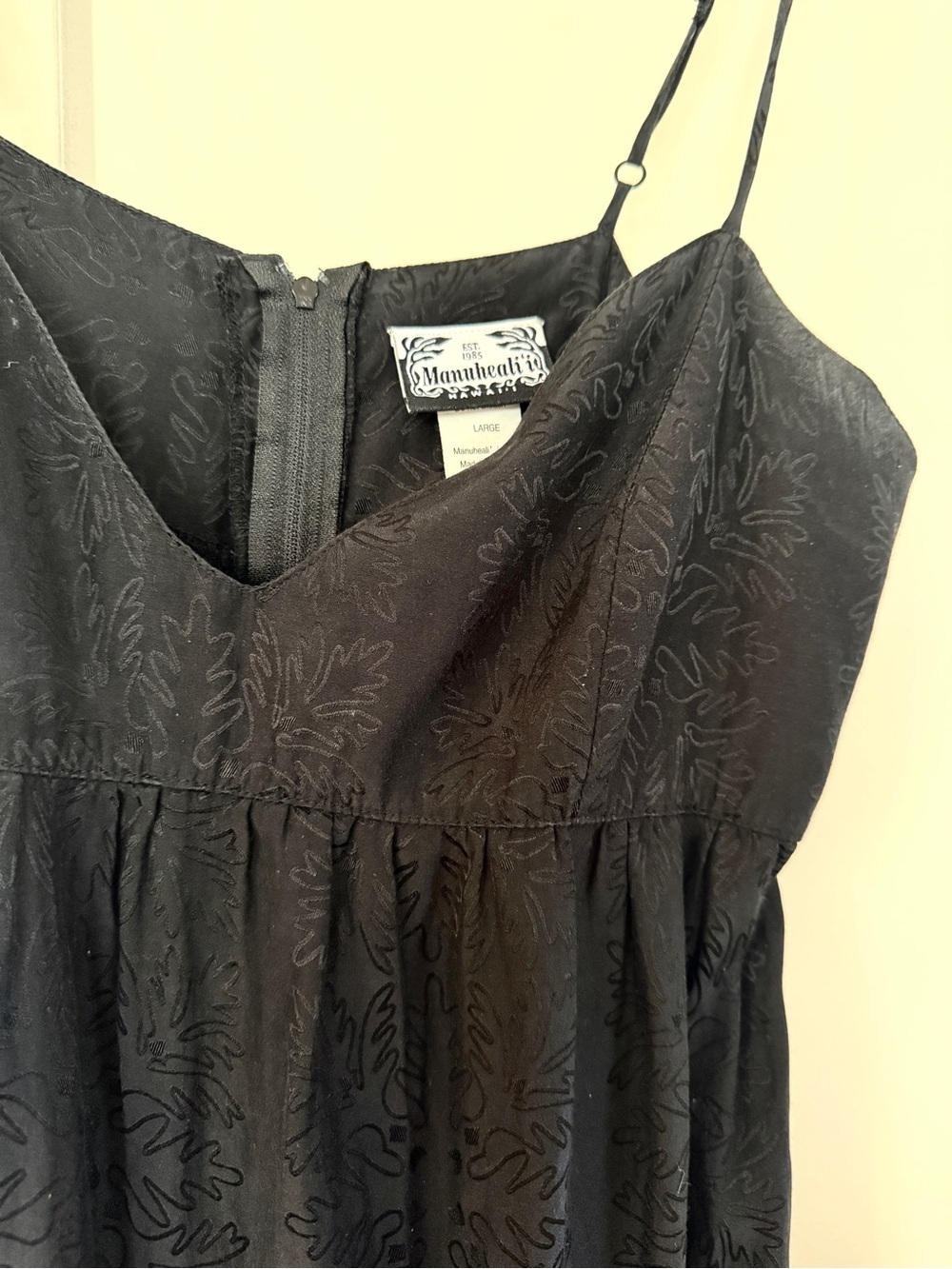 EXTREMELY RARE- silk blend vintage Manuheali’i dress